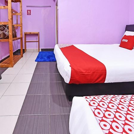 OYO 90561 Awan Biru Motel Pantai Cenang  Zewnętrze zdjęcie